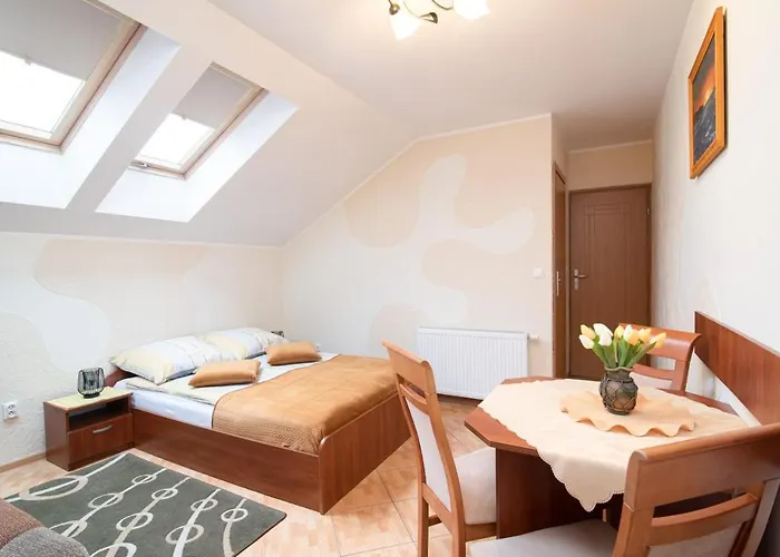 ホームステイ Kliwer *